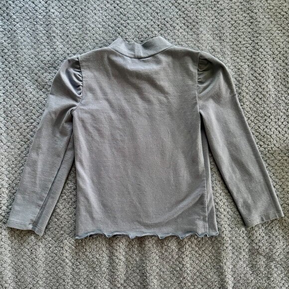 OshKosh bundle of two light blue tshort and turtleneck 3T and 4T - Picture 5 of 8